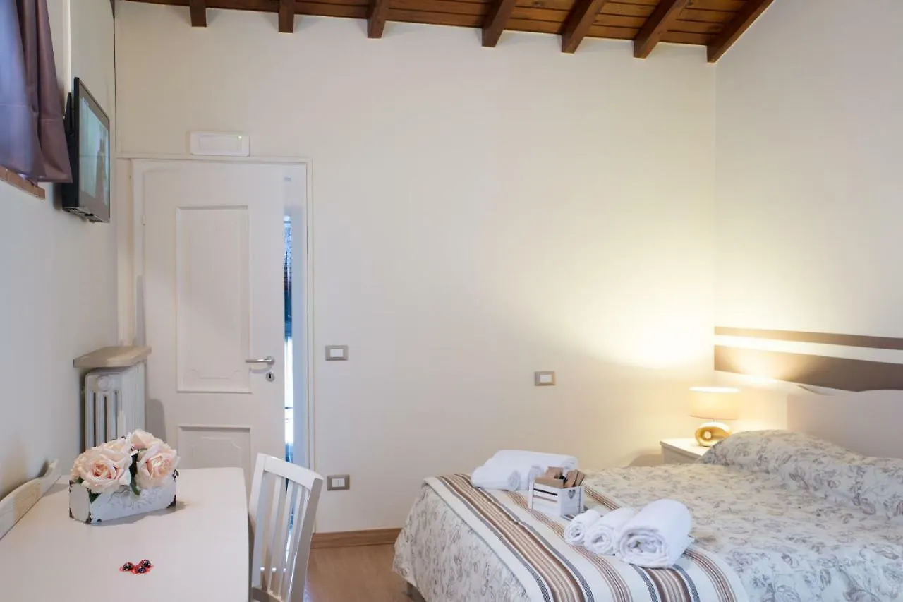 B&B Corte Delle Rose Castiglione Delle Stiviere 0*,  Italien